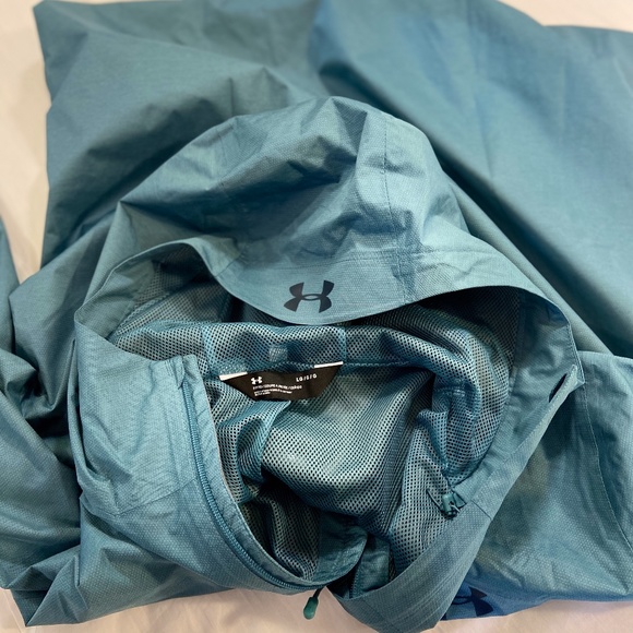 Under Armour 1309336 Overlook Hiking Rain Jacket - Picture 5 of 5